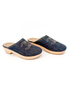 Chanel Denim CC Clogs Navy Blue Platform Mules Wooden Size 41 US 10-10.5 Women’s